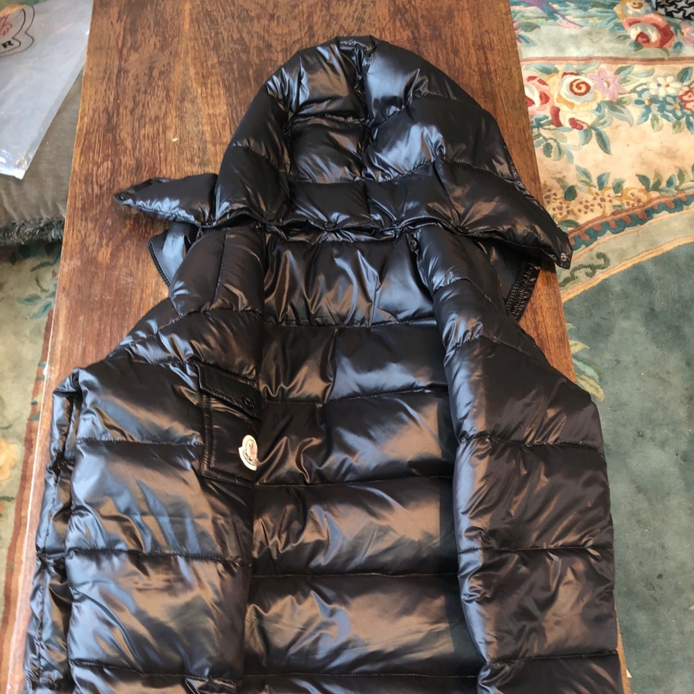 Moncler - Picture 3 of 6